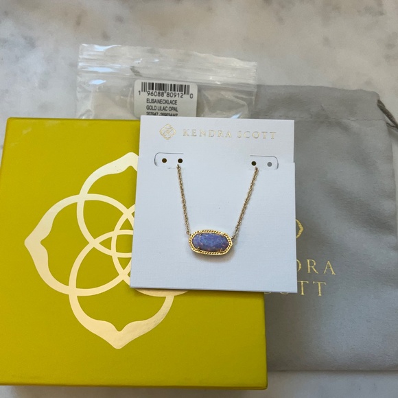Kendra Scott Elisa Gold Short Pendant Necklace in Lilac Lab Grown Opal - Picture 5 of 8